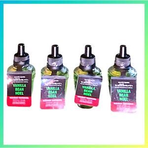 VANILLA BEAN NOEL WALLFLOWER REFILLS 4-PIECE BY BATH & BODY WORKS